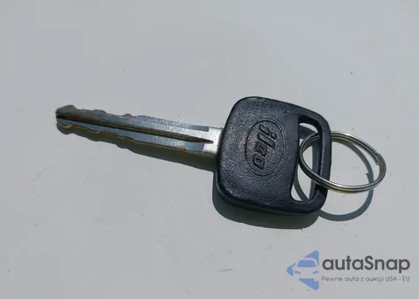 2010 Toyota Yaris z USA, uszkodzony, nr VIN JTDBT4K34A4069850